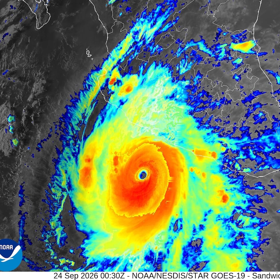 Imagen en el espectro infrarrojo del huracán Polo mientras se acerca a México el 23 de septiembre de 2026.