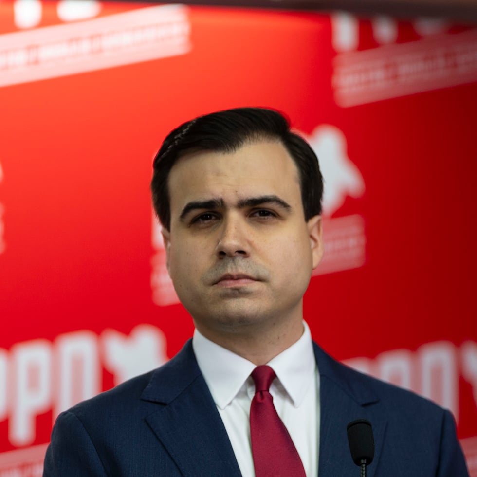 Pablo José Hernández, comisionado residente en Washington y presidente del PPD, presentaría la primera legislación de estatus de este Congreso.