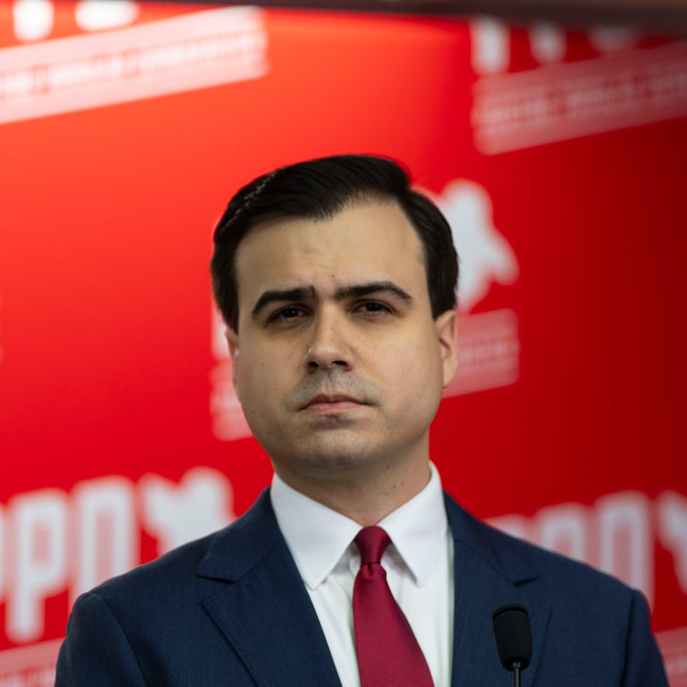 According to the legislation, which El Nuevo Día obtained Tuesday night, Hernández includes — contrary to measure 8393 approved by the House of Representatives in 2022 — the option to vote for the current territorial status