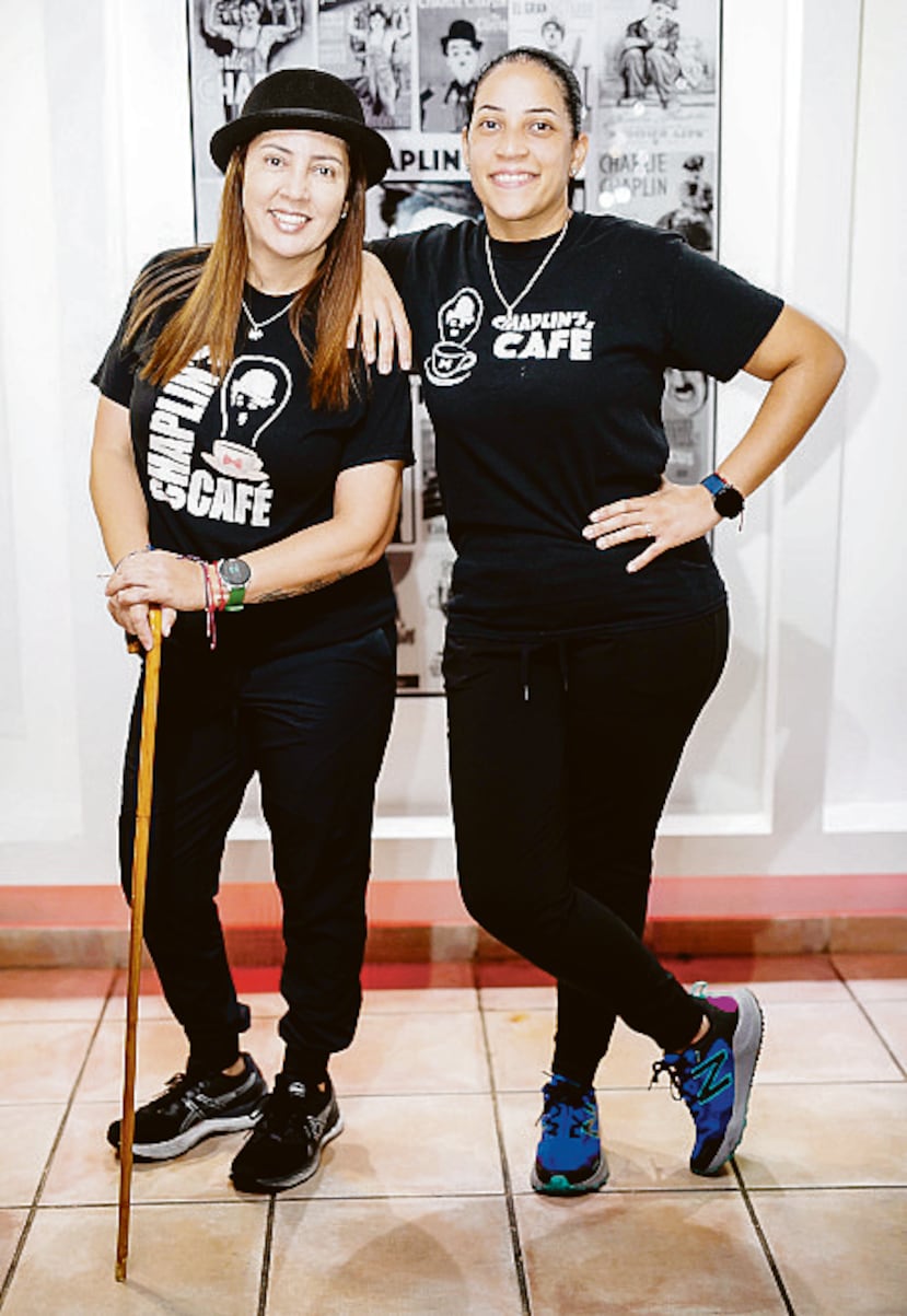 La propietaria Wilmarie Cotto junto a su socia Yaritza Suero.