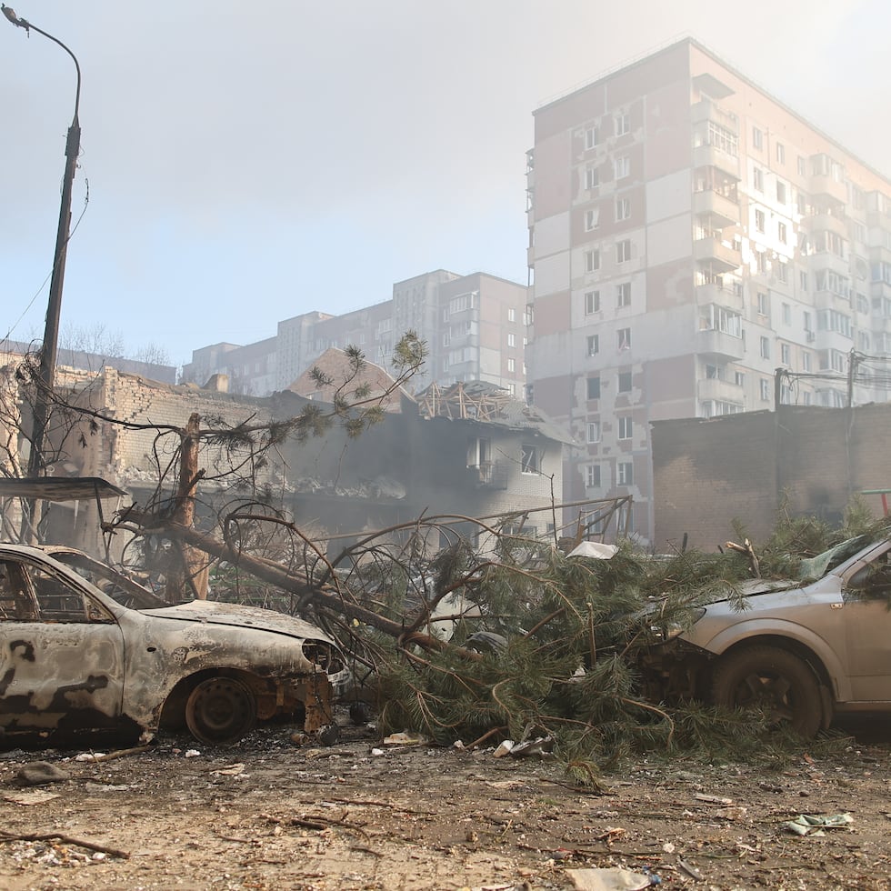 Esa refinería está diseñada para procesar 17.1 millones de toneladas de crudo al año.