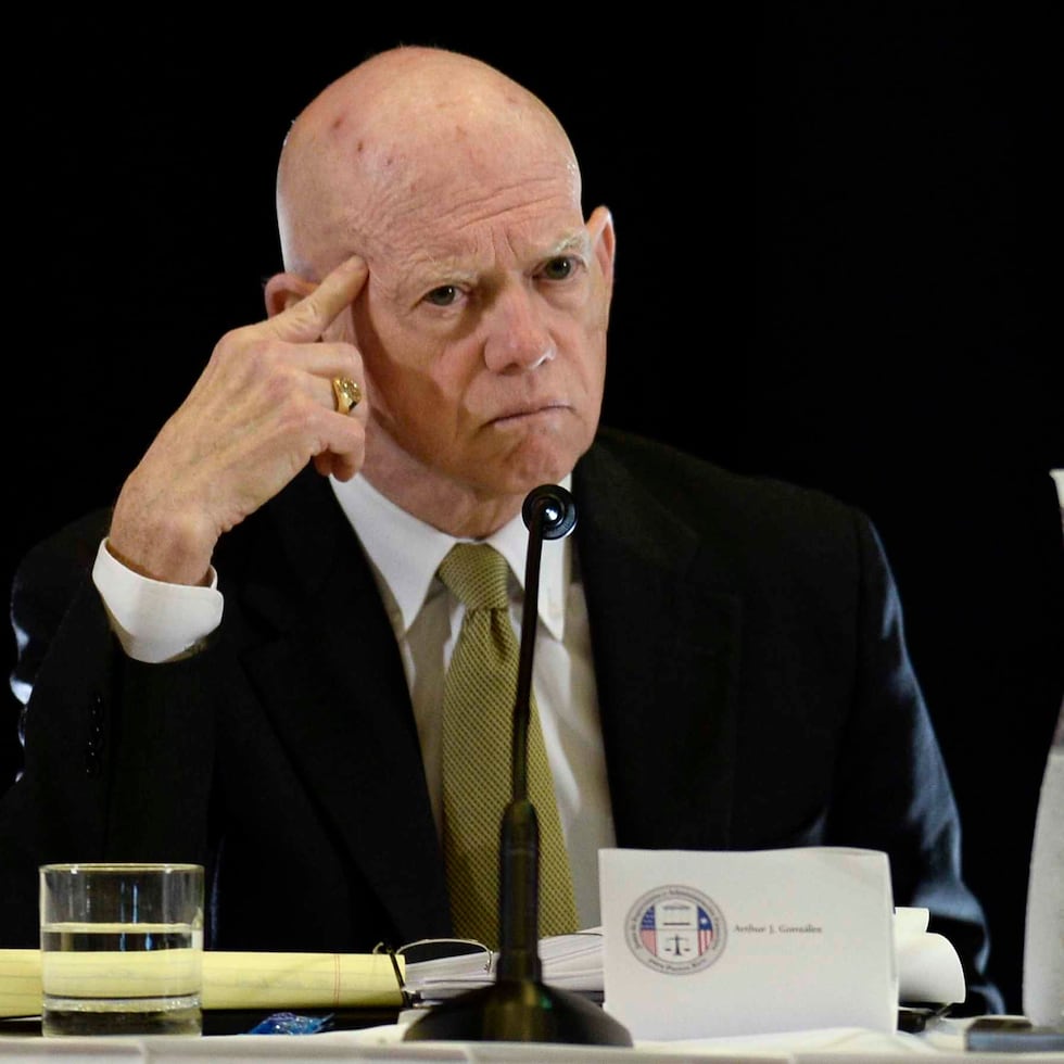 Arthur González, presidente de la Junta de Supervisión Fiscal, fue uno de los tres miembros que impugnaron sus destituciones.