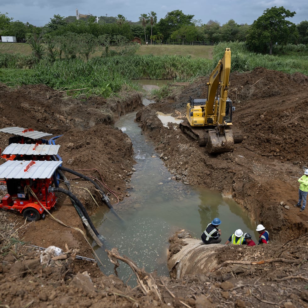 Zona donde fue detectada una avería en el Superacueducto en Bayamón.