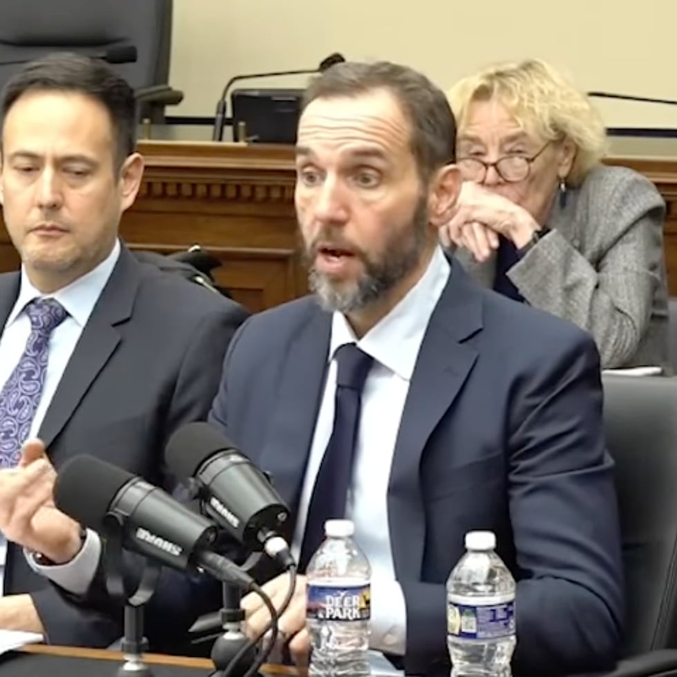 En esta imagen de un video publicado por el Comité Judicial de la Cámara de Representantes, el ex fiscal especial Jack Smith habla durante una declaración el 17 de diciembre de 2025 en el Capitolio de los Estados Unidos en Washington.