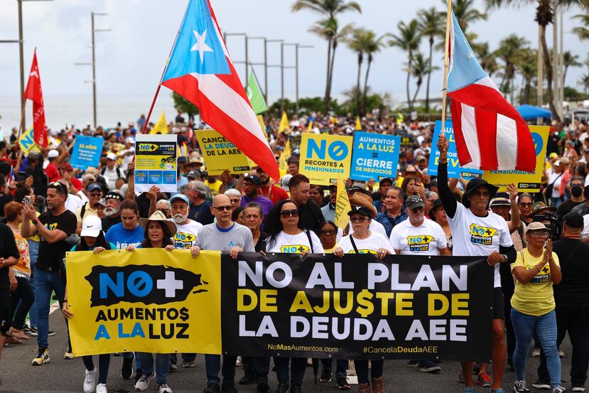 Manifestación en contra del Plan de Ajuste AEE, el 28 de junio de 2023.