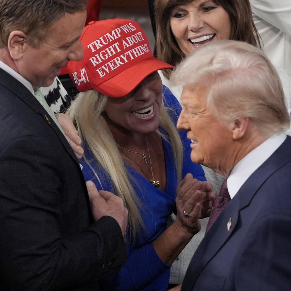 Su alianza no duró ni un año. Ahora se ha fracturado en una disputa explosiva que podría presagiar más divisiones dentro del movimiento “Make America Great Again” de Trump antes de las elecciones de medio término del próximo año.