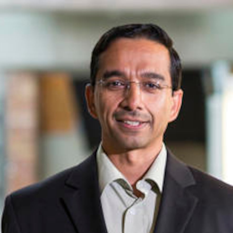 En la foto, Rajesh Rao, de 56 años, codirector del Centro de Neurotecnología de la universidad estadounidense de Washington.
