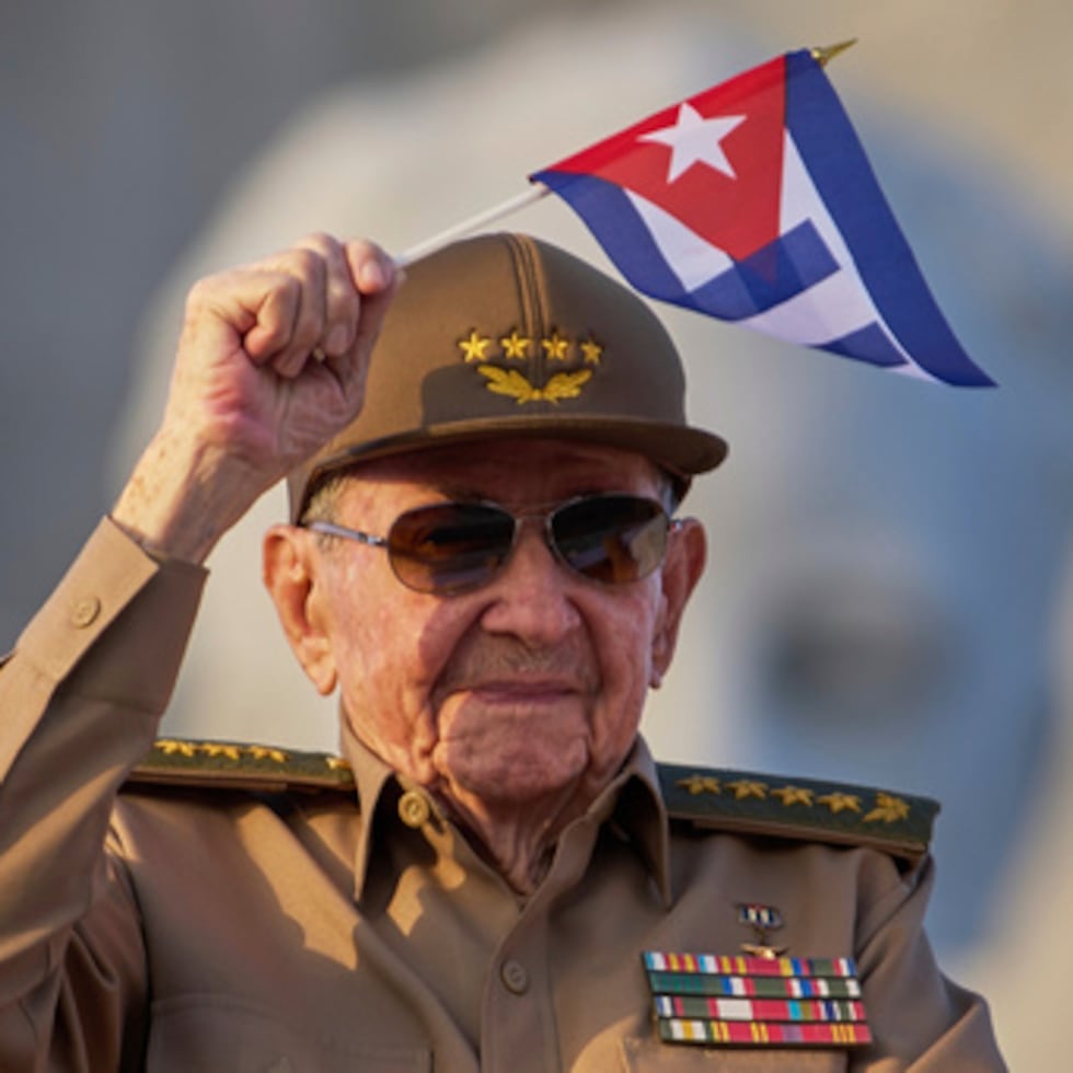 La acusación criminal contra el expresidente cubano Raúl Castro es por la muerte de cuatro pilotos de la organización Hermanos al Rescate hace 30 años.