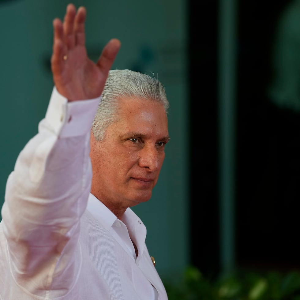 A juicio del presidente de Cuba, Miguel Díaz Canel, la “pretendida acusación” tan sólo evidencia “la soberbia y la frustración que le provoca a los representantes del imperio, la inquebrantable firmeza de la revolución cubana, y la unidad y fortaleza moral de su liderazgo”.