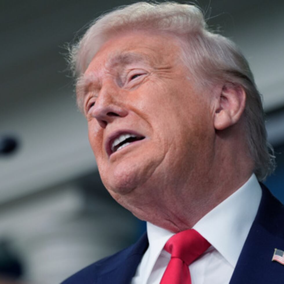 La conferencia de prensa del martes se llevó a cabo apenas horas antes de que Trump parta rumbo a Europa para reunirse con dignatarios mundiales ansiosos por discutir sus planes en torno a Groenlandia.