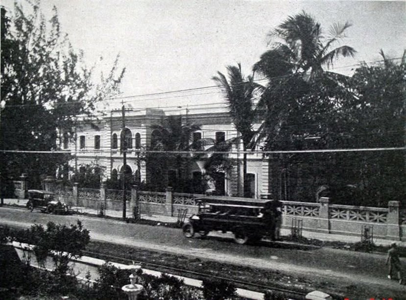 La estructura es digna representación de las construcciones institucionales del siglo XIX en Puerto Rico.