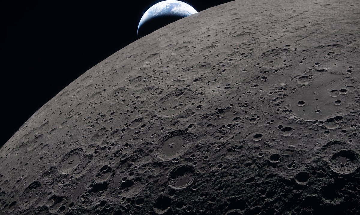 La NASA y Blue Origin iniciarán este año la construcción de una base lunar
