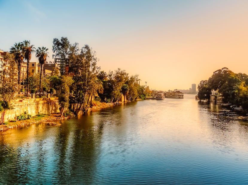 Vista desde el río del Nilo, en Egipto.