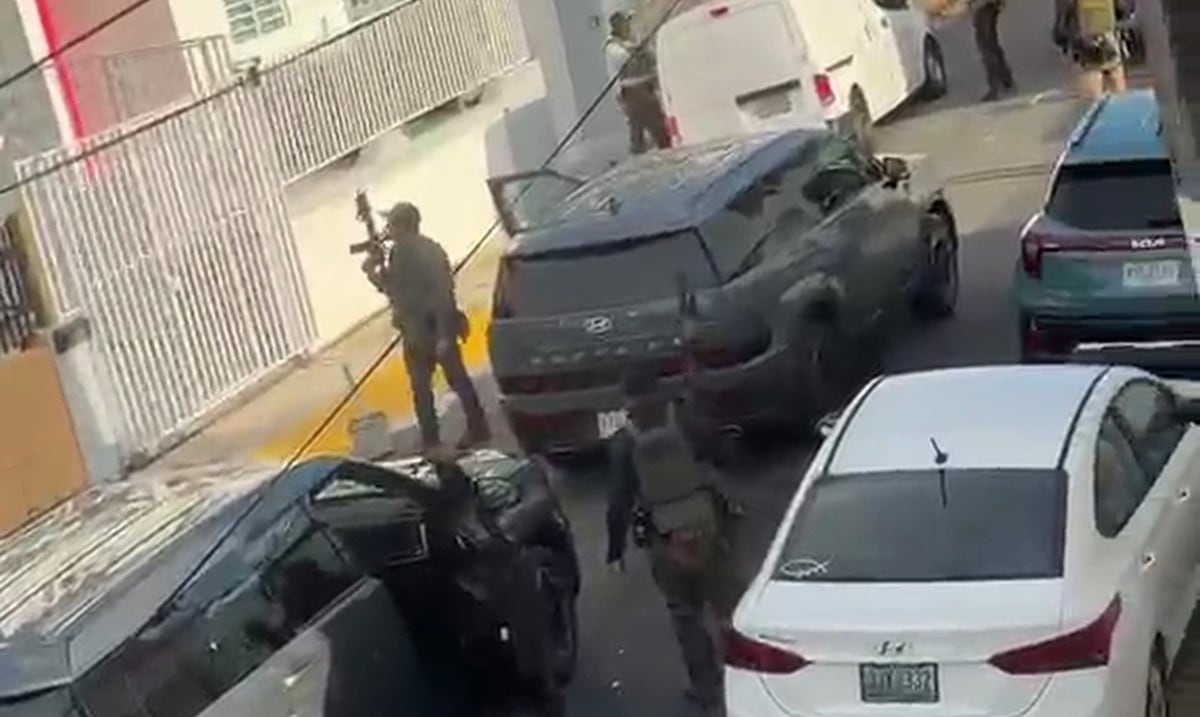 Denuncian intervenciones migratorias y arrestos desde esta madrugada en varios sectores de San Juan