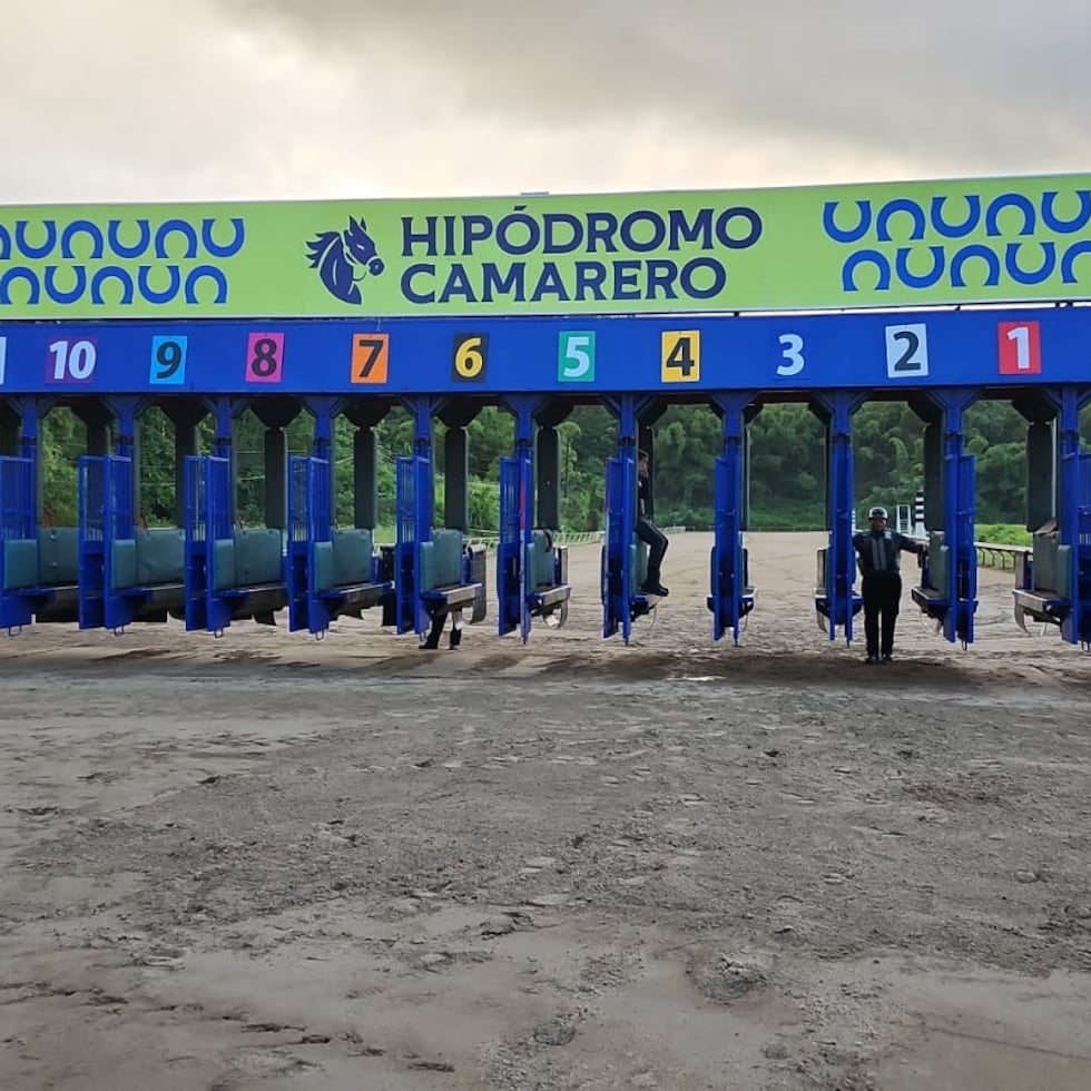 Camarero Racetrack es propietaria del hipódromo de Canóvanas desde 2007, cuando adquirió sus operaciones por $37 millones.