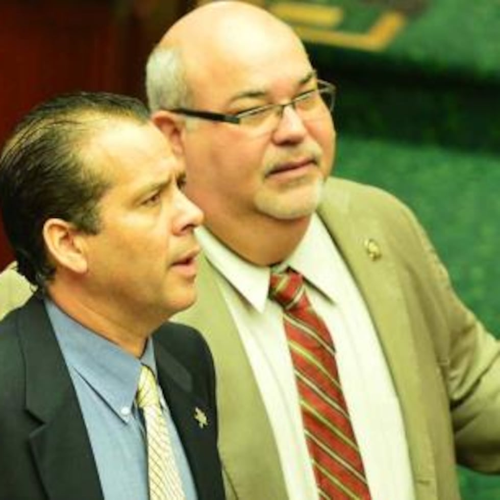 La reacción del liderato cameral ilustra otra dimensión del problema. El presidente de la Cámara, Carlos “Johnny” Méndez, ha expresado públicamente que la Ley 82 no requiere ajustes y que no dará paso a medidas con ese fin, escribe Daisy Calcaño.