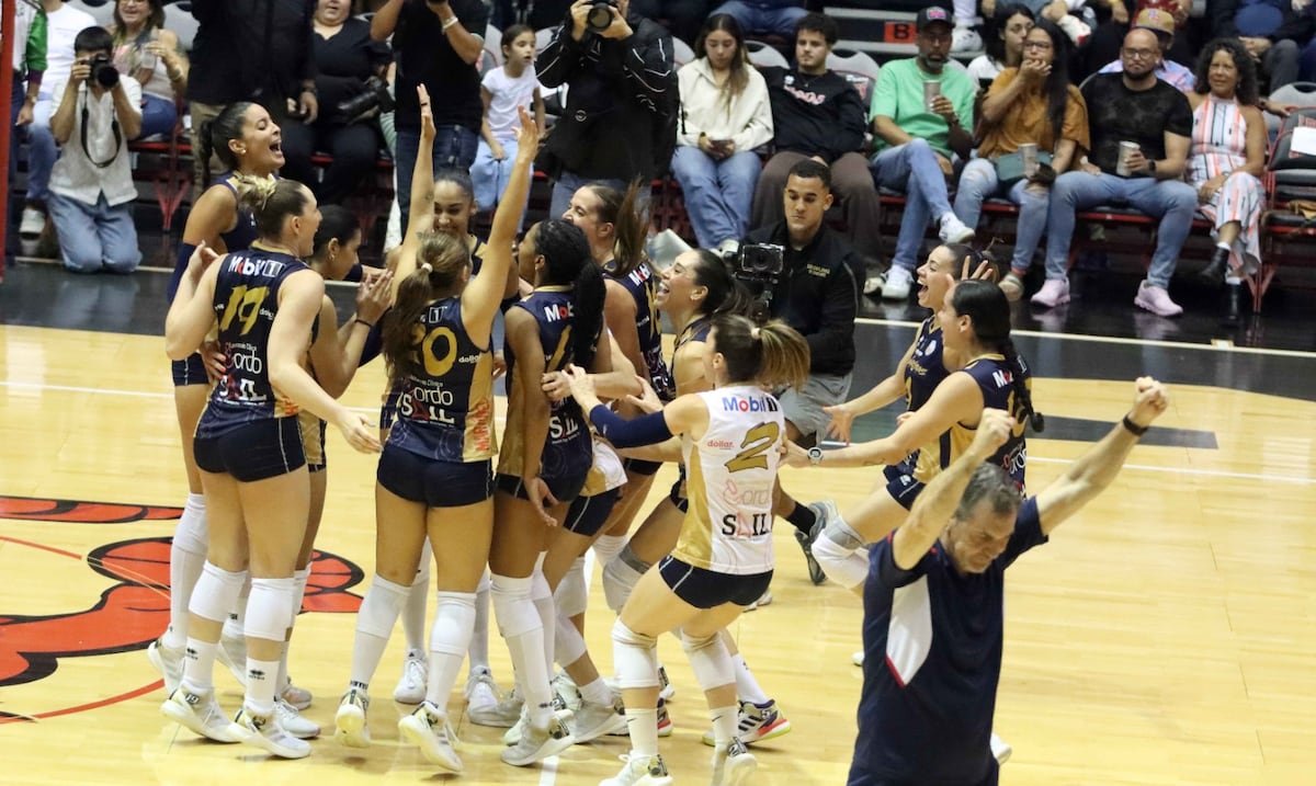 ¡Campeonas! Cangrejeras se coronan tras temporada de ensueño y récord global de 31-1