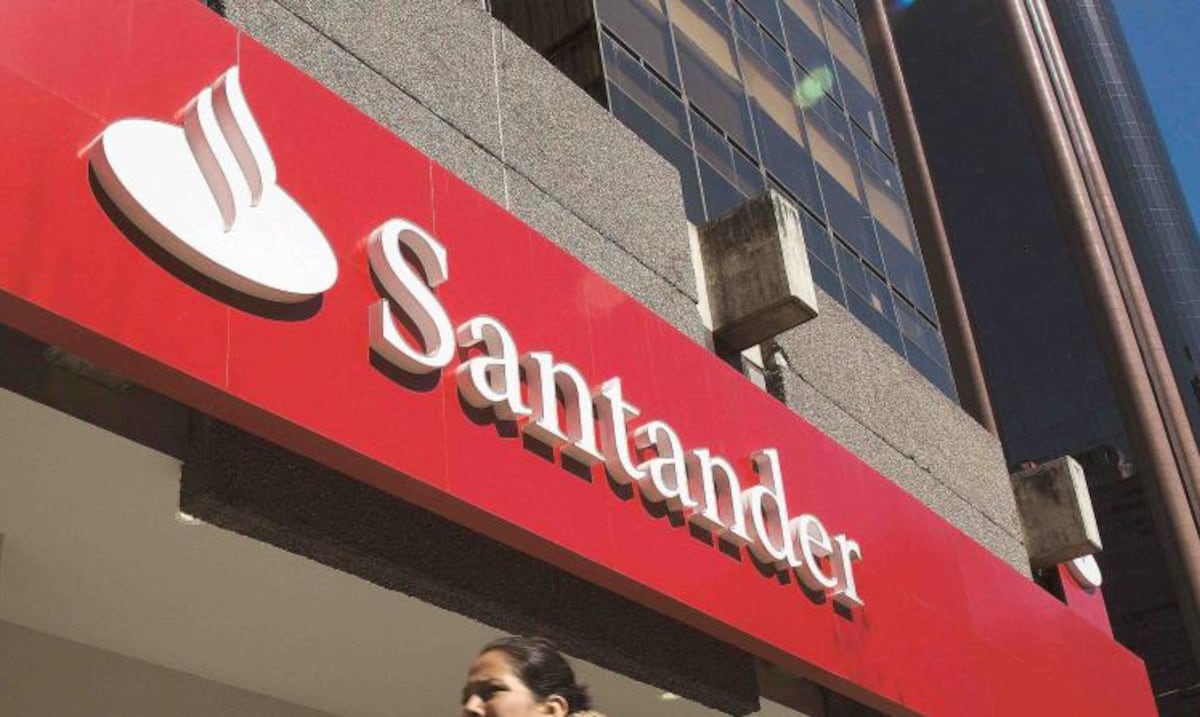 Santander adquiere Webster Financial por $12,200 millones con aprobación de reguladores