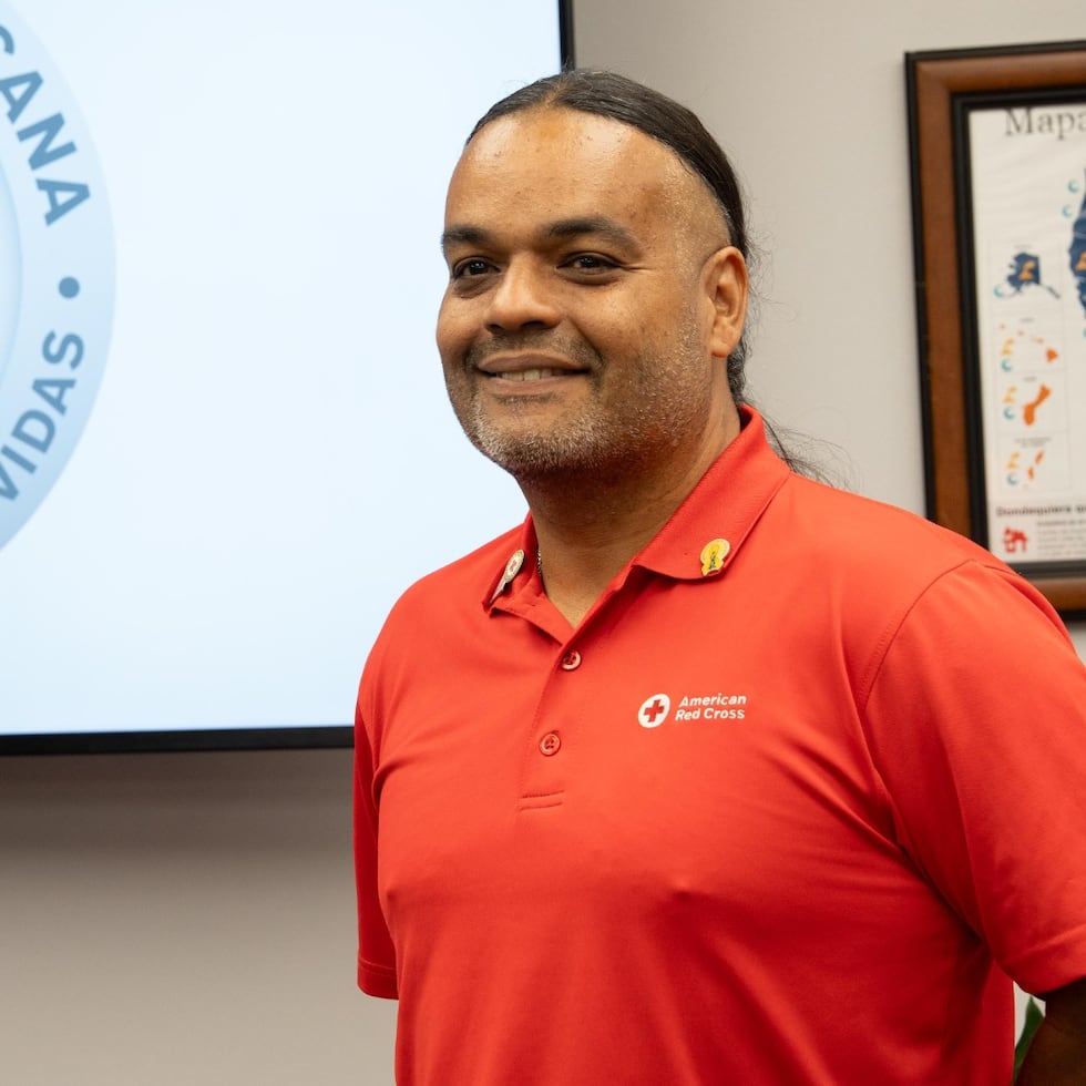 Natural de Vega Baja, el doctor Nelson López recibió con gratitud el reconocimiento por parte de la Cruz Roja Americana de Puerto Rico.