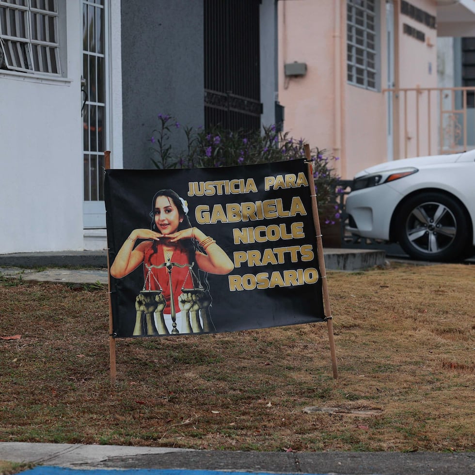 A banner outside the Aibonito Courthouse.
