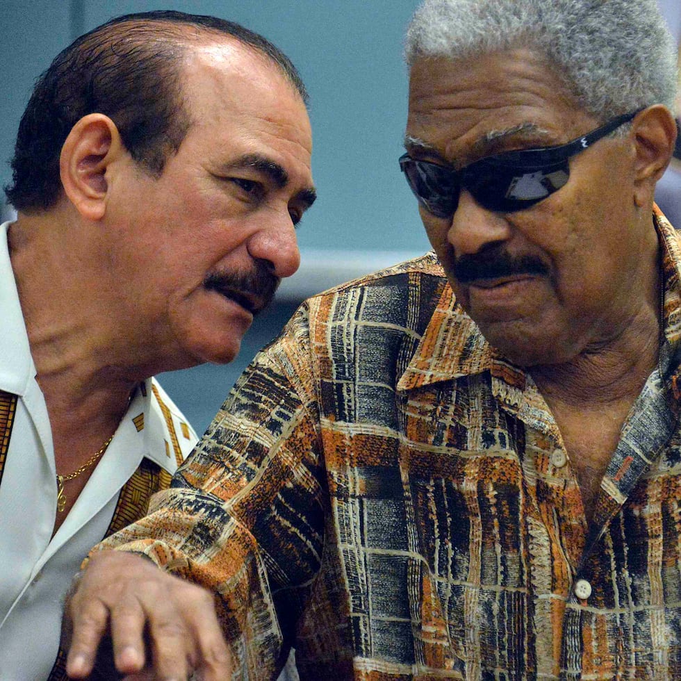 Charlie Aponte junto con Rafael Ithier durante una conferencia de prensa llevada a cabo en el 2013. (GFR Media)