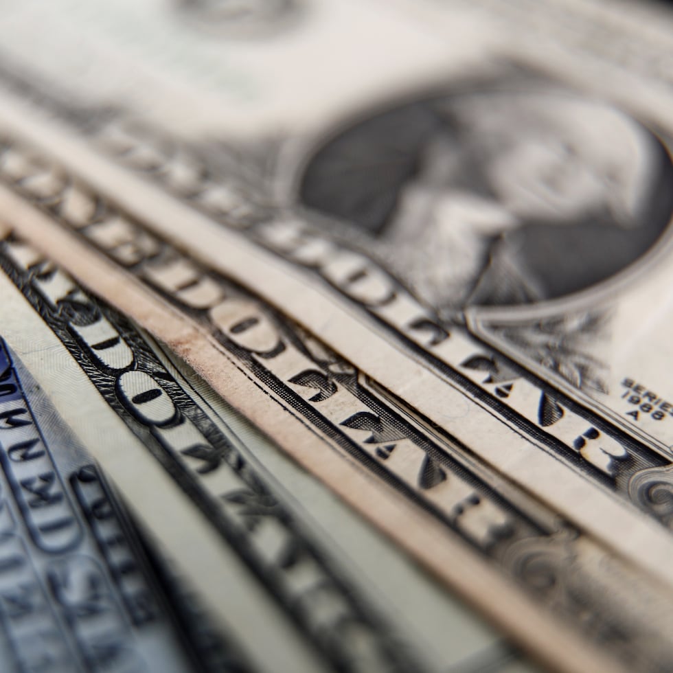 Entre los cambios propuestos a la Ley 60, que cuentan con el respaldo de la Cámara de Comercio de Puerto Rico y el Centro Unido de Detallistas (CUD), se recomienda establecer una carga contributiva escalonada que se reduce a medida que el inversionista invierta más capital en actividades económicas elegibles.