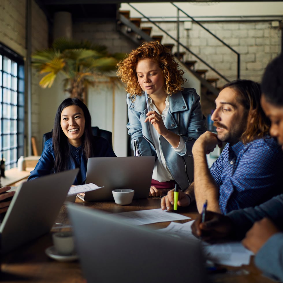 Las pymes suelen vivir en una tensión permanente: recursos limitados, urgencias constantes, decisiones que se toman con poca información y estructuras que se improvisan.