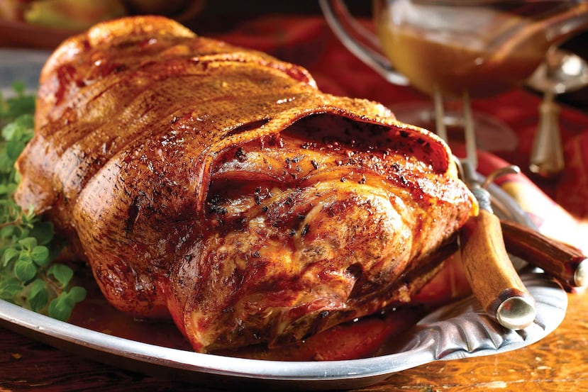 Aprende cómo preparar tu propio adobo para un rico pernil. (Archivo GFRMedia)
