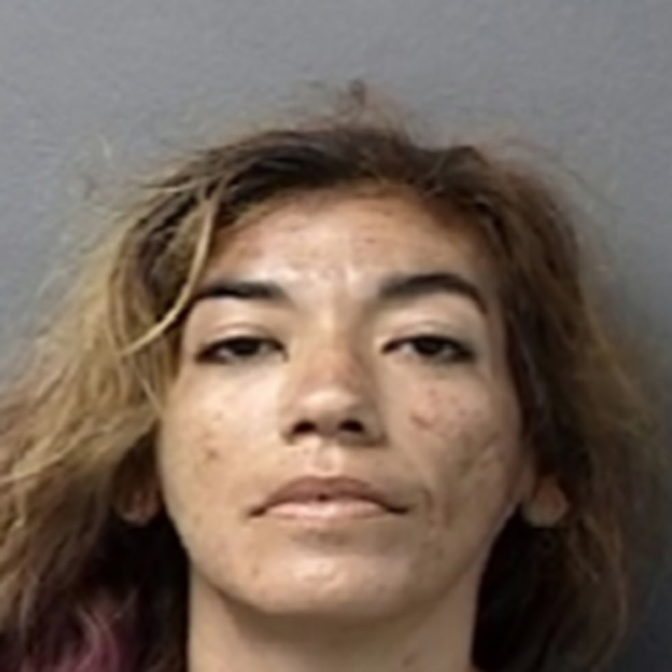 Ayla Nokomis González tiene 39 años y es residente de Carolina.