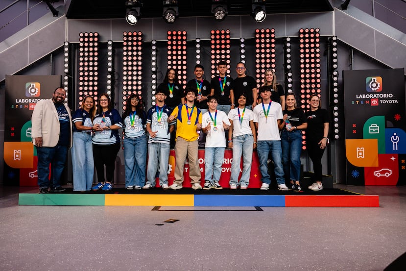 La Escuela Elvira Colón Negrón, de Santa Isabel, obtuvo el primer lugar del evento, que se llevó a cabo en Distrito T-Mobile, en San Juan. Mientras, el segundo puesto le correspondió al equipo de la Escuela Papa Juan VXIII, de Bayamón, y el tercero, al de la Escuela Dr. Pedro Albizu Campos, de Ponce.