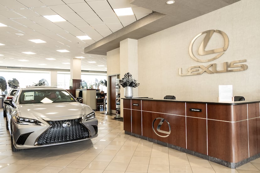 En el 2024 Lexus vendió 1,497 unidades, lo que representa una cuota de mercado de 19 % en el segmento de lujo.