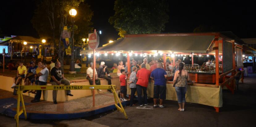 Las fiestas patronales de Hatillo comenzaron anoche.(carlos.giusti@gfrmedia.com)