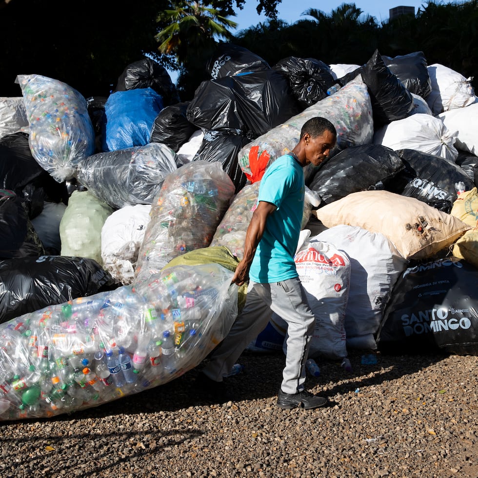 El estudio confirma el serio problema del manejo deficiente de los desperdicios sólidos en la isla, donde el plástico representa alrededor del 17% de los residuos que llegan a los vertederos, escribe Brenda Reyes.