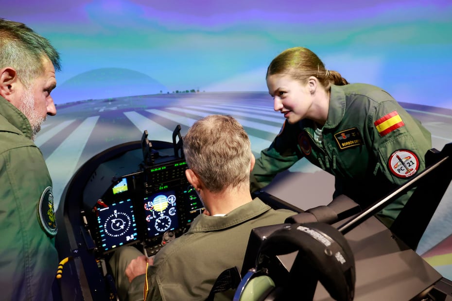 Así fue el histórico vuelo militar de Felipe VI y la princesa Leonor - El Nuevo Día