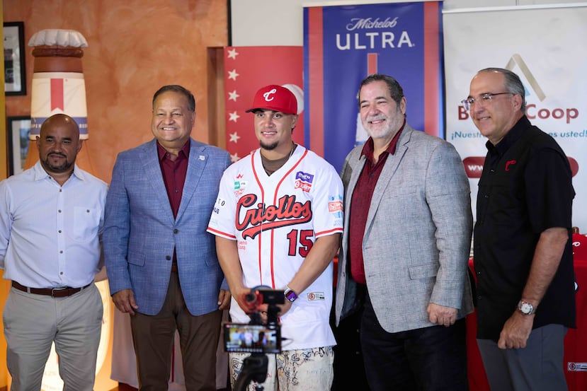 Bryan Torres es presentado como nuevo integrante de los Criollos de Caguas.