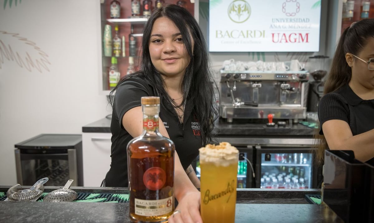 Bacardí y UAGM inauguran segundo Center of Excellence en Cabo Rojo