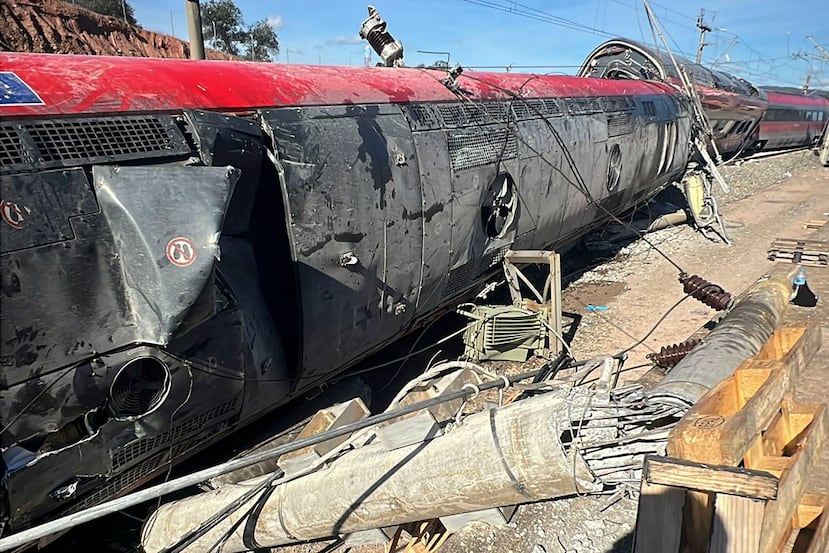 Vista del tren Iryo que descarriló en enero e impactó contra un Alvia, dejando más de 40 muertes.