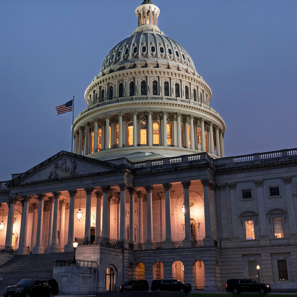 Free association pacts expert Howard Hills was one of the speakers at the "Equality and Statehood Summit" in Congress.