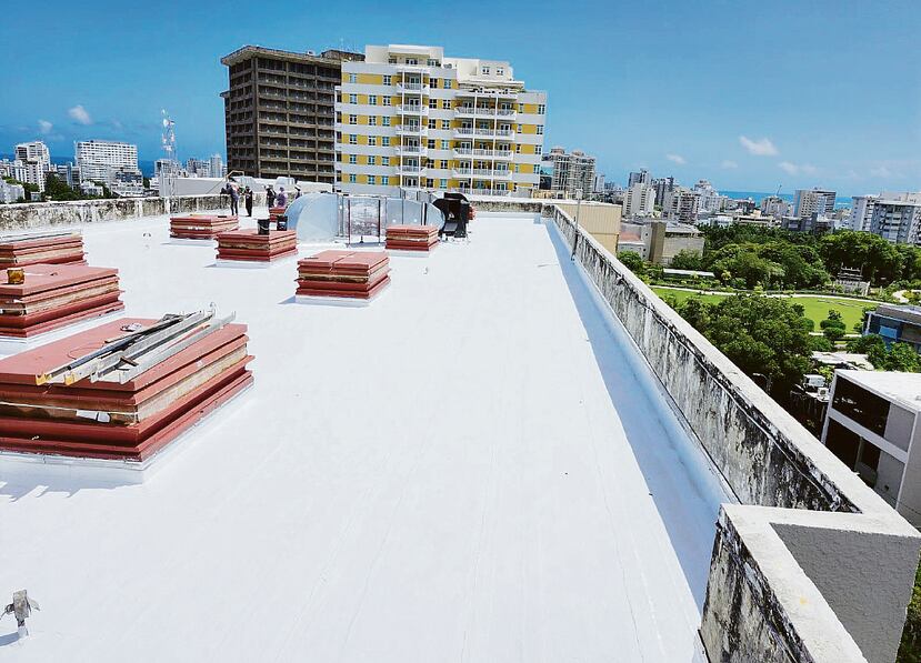 El proyecto de los techos del edificio principal fue sufragado con fondos de FEMA, gracias a las gestiones realizadas por el equipo de COR3 y su director ejecutivo, Eduardo Soria Rivera.