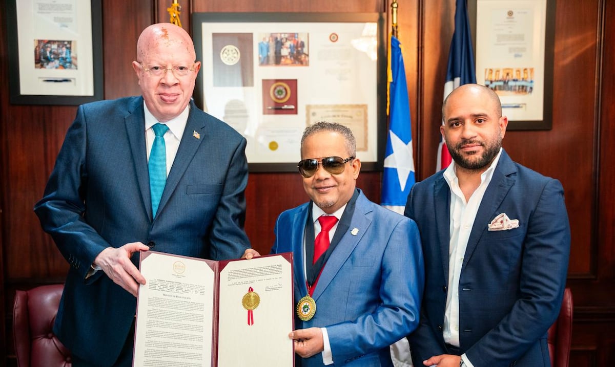 Senado de Puerto Rico reconoce la trayectoria de Héctor “El Torito” Acosta