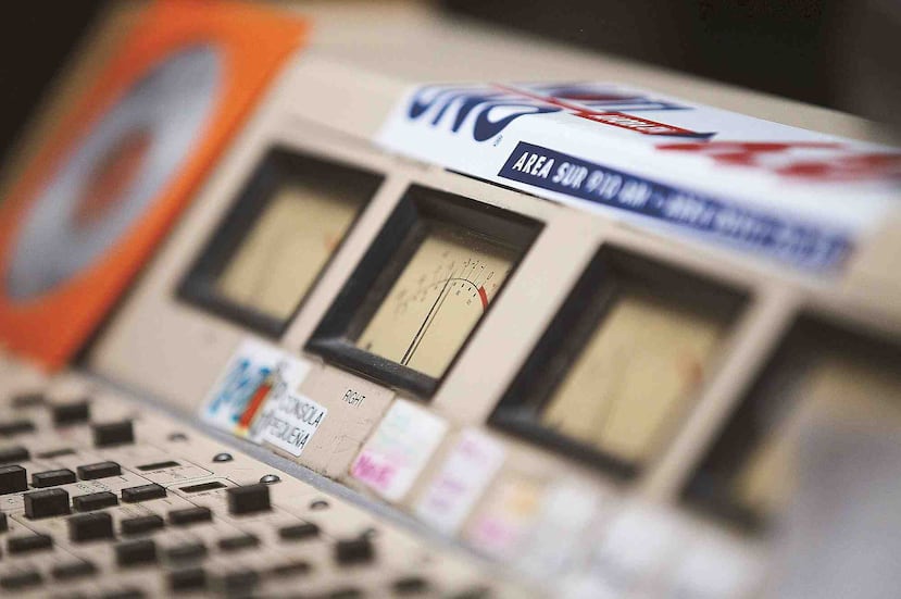 “Por la piedra” aborda tanto temas políticos como sociales.