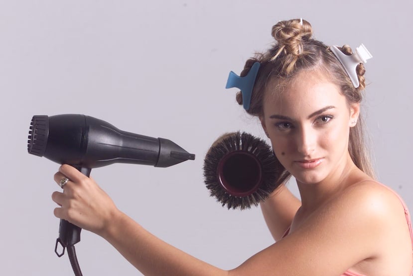 Un "blower" te puede ayudar para más que secarte el pelo.