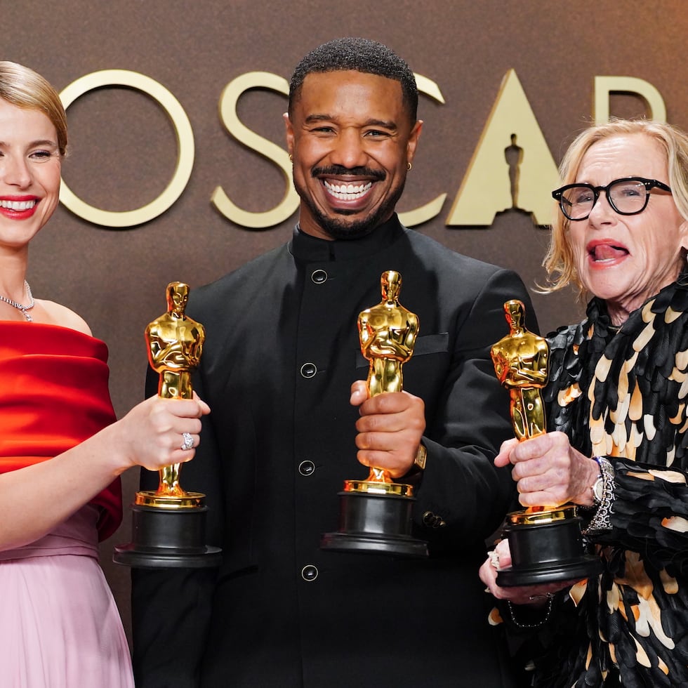 Jessie Buckley, ganadora a mejor actriz, Michael B. Jordan, ganador de mejor actor y Amy Madigan, obtuvo el premio de mejor actriz de reparto.