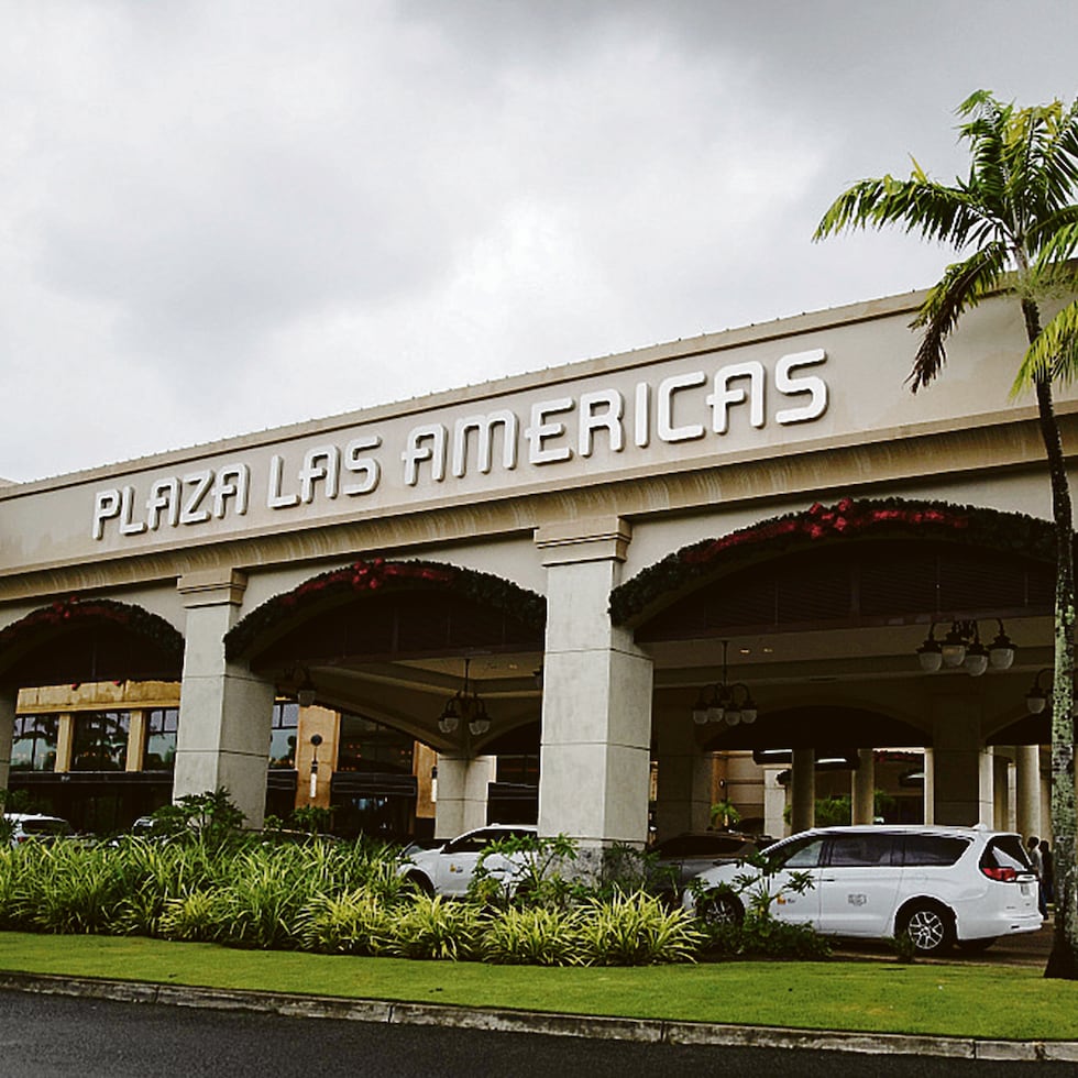 El restaurante, con acceso directo al estacionamiento, abrió sus puertas en este centro comercial en 2024.