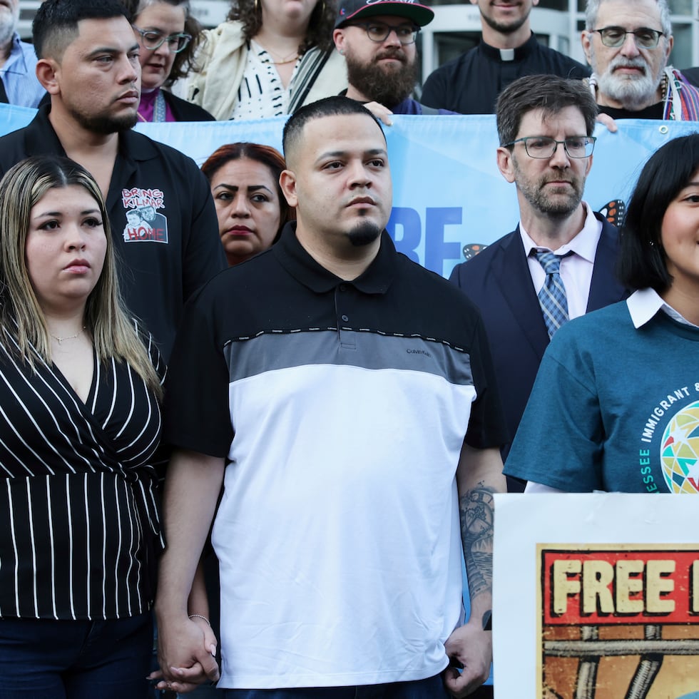 La solicitud de asilo —la segunda que presenta Ábrego García, después de que la primera le fue rechazada en 2019— fue presentada en un tribunal de inmigración de Maryland.