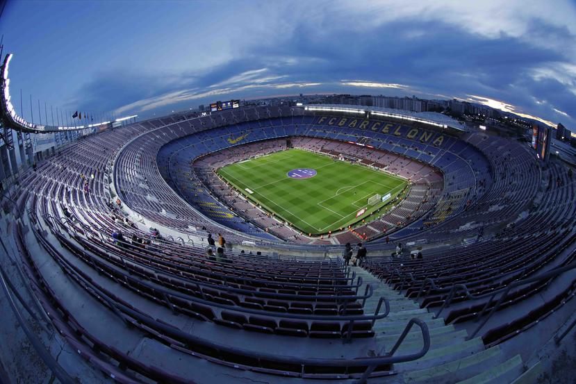 España ya anunció que cuando finalmente reinicie su torneo será sin fanáticos. En la imagen, el estadio Camp Nou de Barcelona.