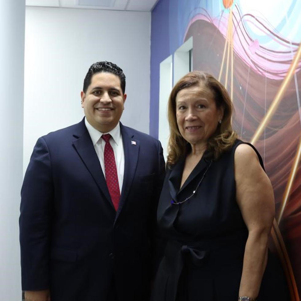 Josué Rivera, director de Distrito de Puerto Rico e Islas Vírgenes de SBA; y Marlene Cintrón, administradora de la Región 2 de  SBA.
