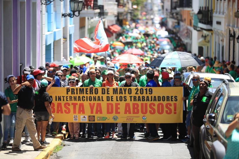 Marcha de los trabajadores del 1 de mayo en el área del Capitolio hacia la Fortaleza.