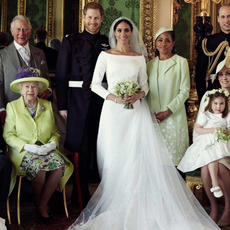 La foto oficial de la boda del príncipe Harry y Meghan Markle que compartió el palacio de Kensington.