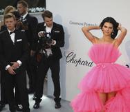 Kendall Jenner a su llegada a la 26ta gala de amfAR celebrada en Cannes, Francia. (Foto: AP)